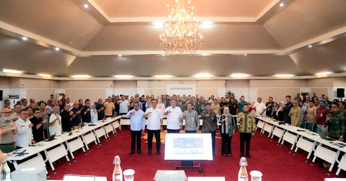 Bupati Bogor, Rudy Susmanto menggandeng KPK RI untuk mewujudkan komitmen Pemerintah Kabupaten Bogor menciptakan tata kelola pemerintahan yang transparan, akuntabel, dan bersih dari praktik KKN.