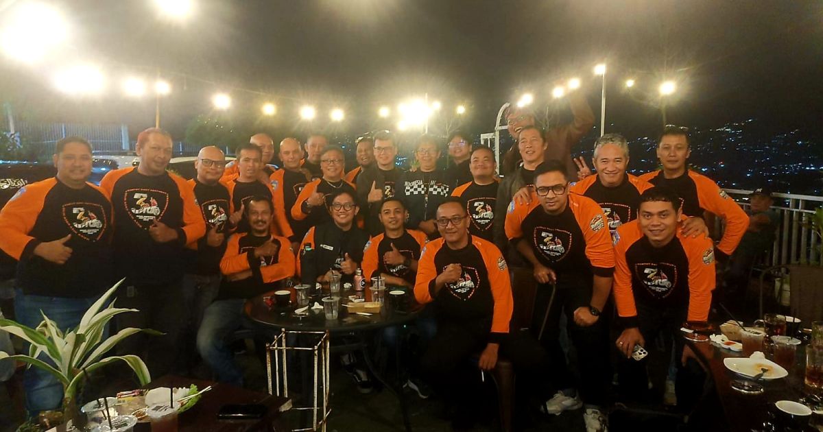 Puluhan anggota Wags Motor Club (Wags MC) Bogor menggelar buka puasa bersama di D’Bago Cafe Kaki Gunung Salak, Kecamatan Cijeruk, Sabtu, 28 Februari 2026.