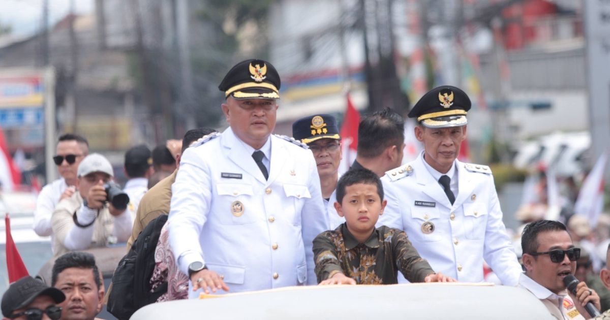Bupati Bogor, Rudy Susmanto dan Wakil Bupati, Ade Ruhandi usai dilantik Presiden Republik Indonesia,  Prabowo Subianto.