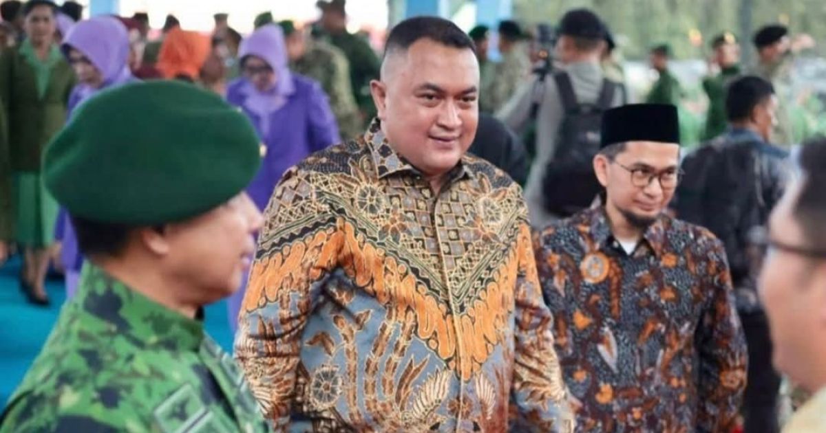 Bupati Bogor Rudy Susmanto saat hadir dalam upacara peringatan Hari Ulang Tahun ke-65 Komando Cadangan Strategis Angkatan Darat yang digelar di Madivif 1 Kostrad Cilodong, Jumat, 6 Maret 2026.