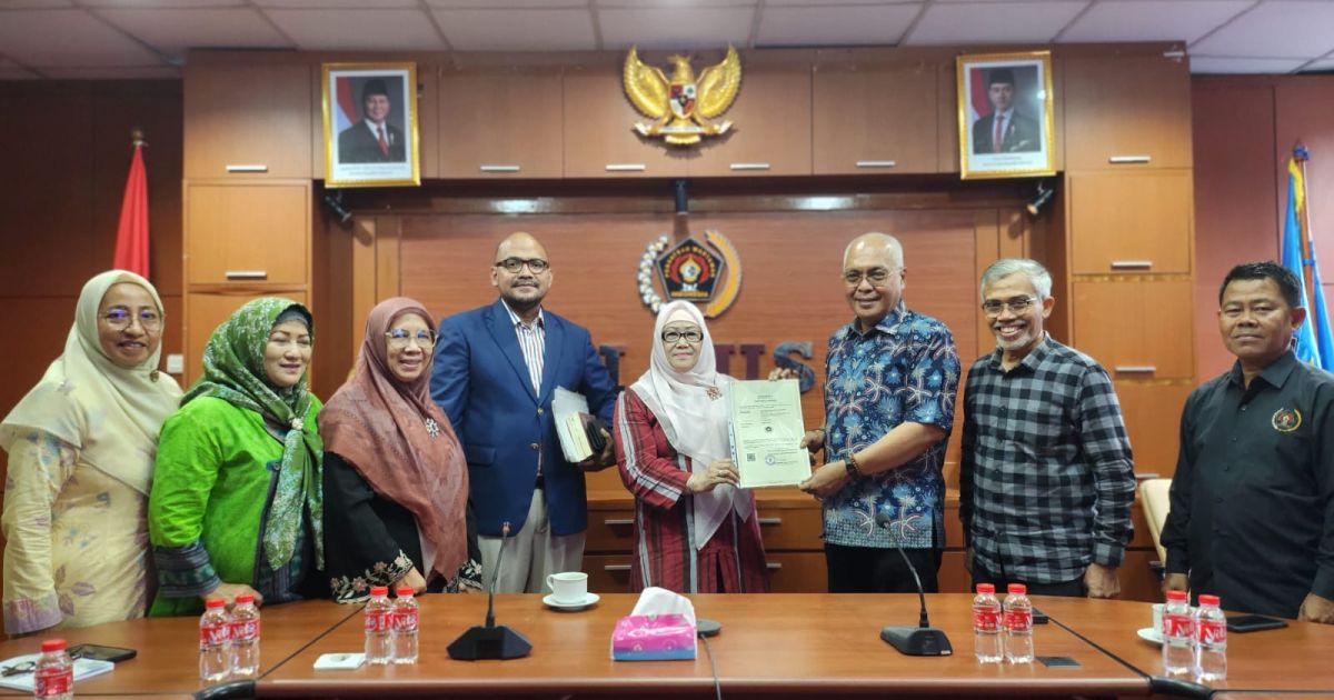 Ikatan Keluarga Wartawan Indonesia (IKWI) akhirnya mengamankan hak paten atas logo dan merek organisasinya.