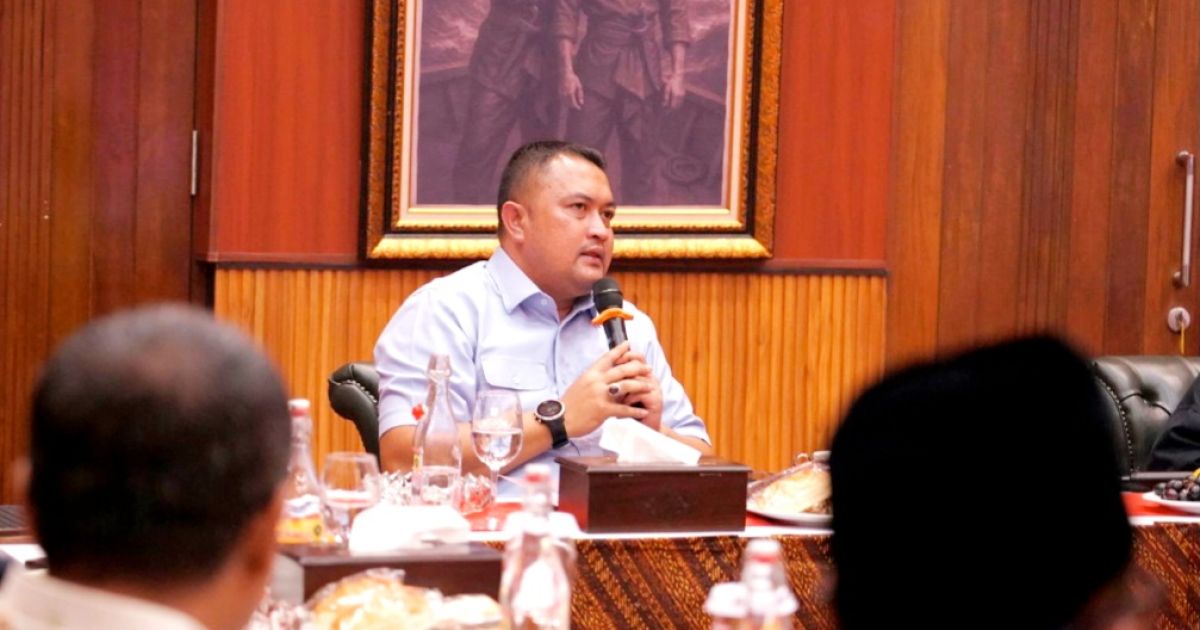 Bupati Bogor, Rudy Susmanto menegaskan tiga fokus utama pembangunan Bogor Barat: percepatan infrastruktur, penguatan desa, dan pembentukan pusat ekonomi baru. Strategi ini ditargetkan membawa perubahan signifikan dalam dua tahun ke depan.