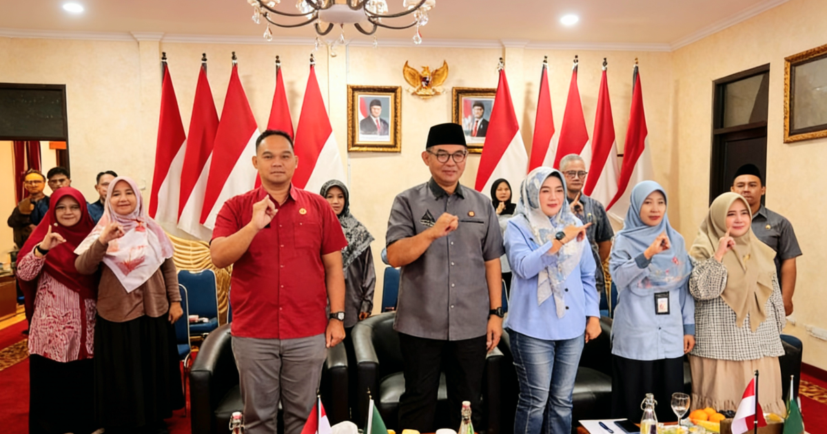 Sekretaris Daerah Kabupaten Bogor, Ajat Rochmat Jatnika saat peluncuran Sistem Manajemen Talenta sebagai langkah strategis dalam mentransformasi pengelolaan karier ASN.