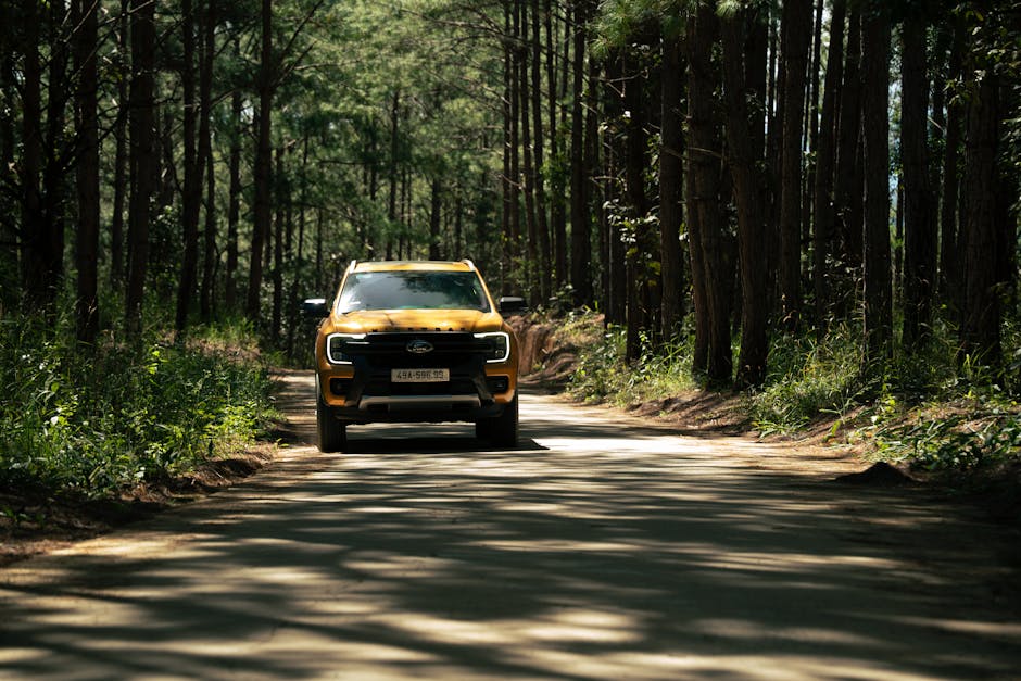Deretan motor klasik hasil restorasi yang terparkir rapi dalam sebuah pertemuan komunitas pecinta otomotif di Jakarta.